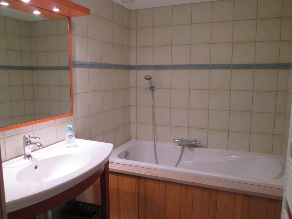 Chambre D'Hotes "Les Bordes" Marzy Room photo